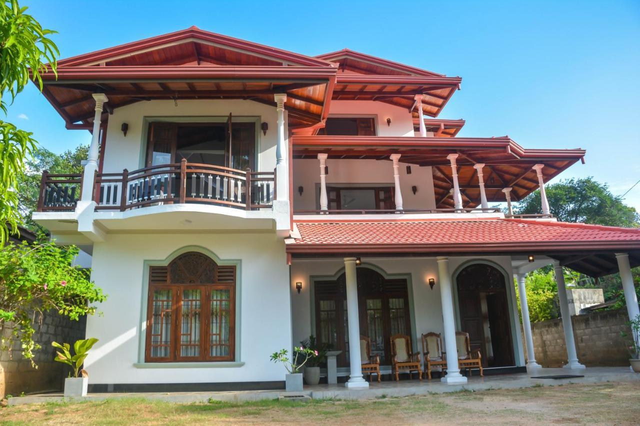 Janu Homestay Tangalle Exterior photo