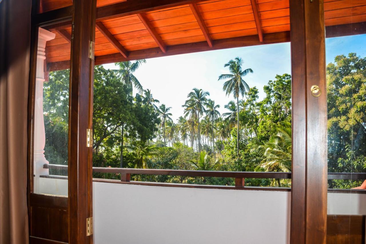 Janu Homestay Tangalle Exterior photo